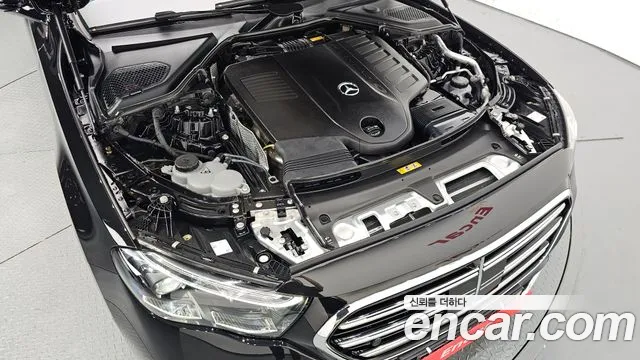 Mercedes-Benz E-Class — Фото автомобиля 6
