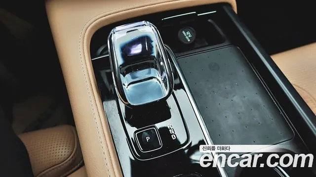 Volvo S90 — Фото автомобиля 18