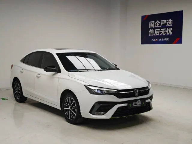 Roewe i5 — Фото автомобиля 3