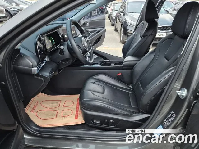 Hyundai Avante CN7 — Фото автомобиля 12