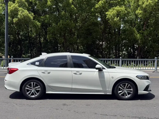 Honda Civic — Фото автомобиля 4