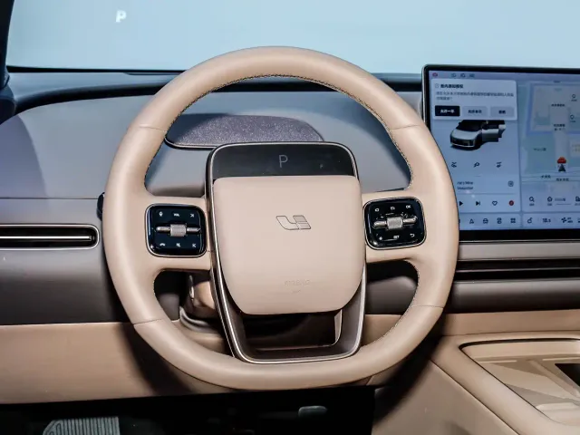 Li Auto i6 — Фото автомобиля 19