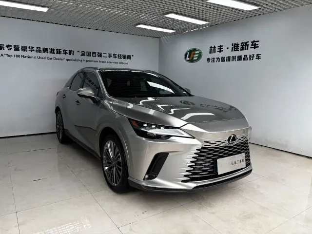 Lexus RX — Фото автомобиля 3