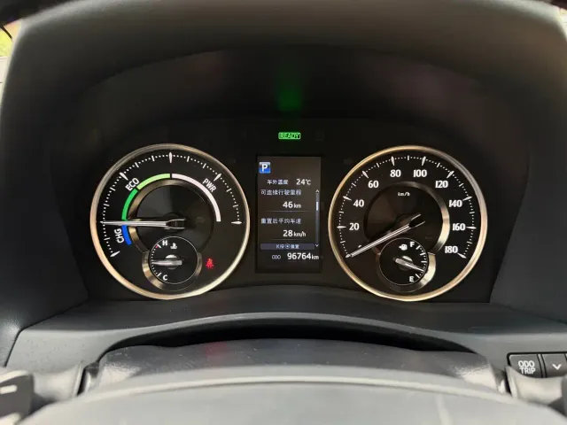 Toyota Vellfire — Фото автомобиля 11