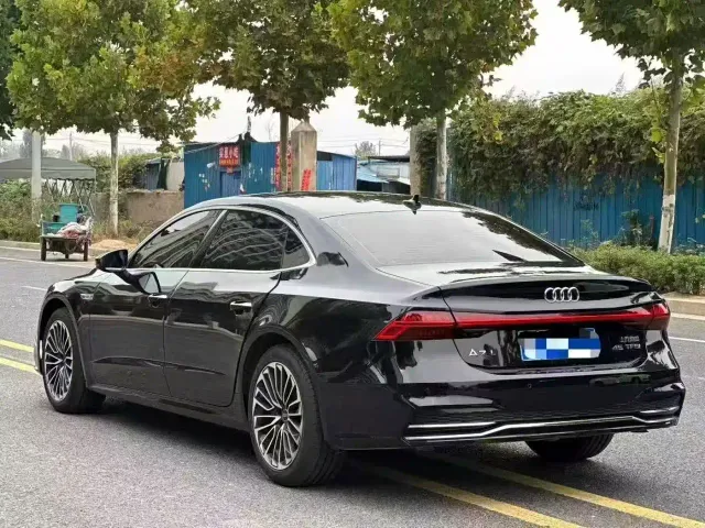 Audi A7L — Фото автомобиля 7