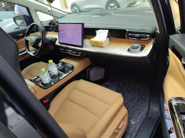 GAC Trumpchi E8 — Фото автомобиля 8