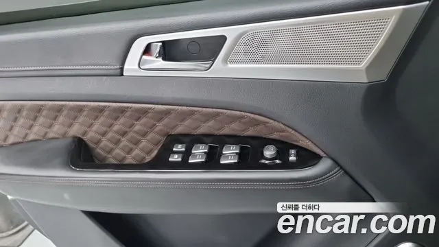KG_Mobility_Ssangyong Rexton All Rexton Дизель 2.2 4WD — Фото автомобиля 16