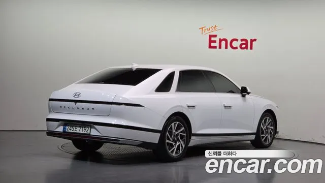 Hyundai Grandeur GN7 — Фото автомобиля 2
