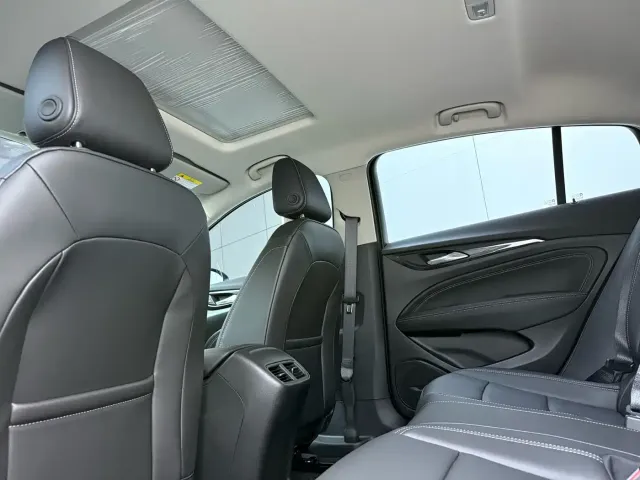 Buick Regal — Фото автомобиля 9
