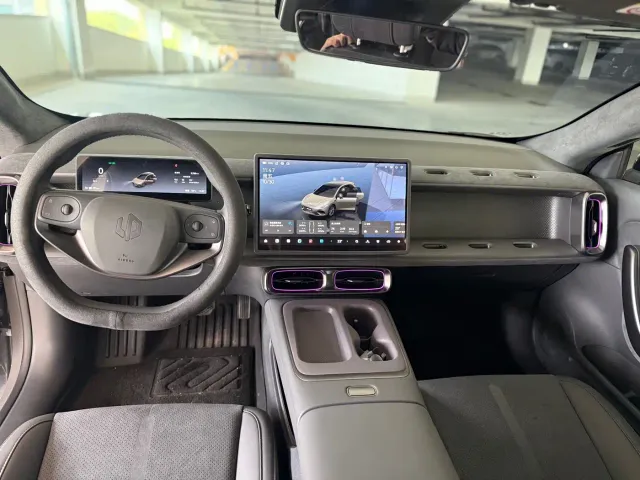 Leapmotor Lafa 5 — Фото автомобиля 6