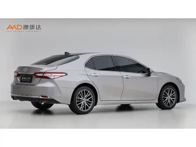Toyota Camry — Фото автомобиля 3