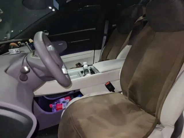 Avatr Avatr 12 2025 Ultra Pure Electric AWD — Фото автомобиля 11