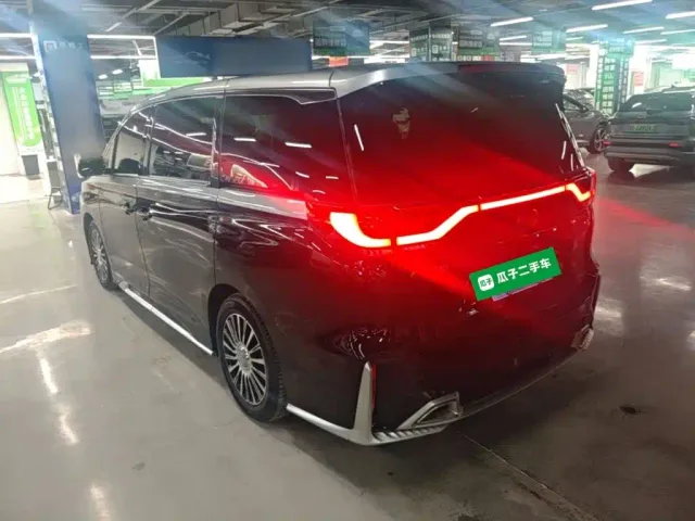 GAC Trumpchi M8 — Фото автомобиля 4