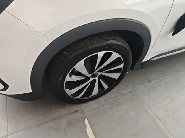 BYD Song PLUS — Фото автомобиля 22