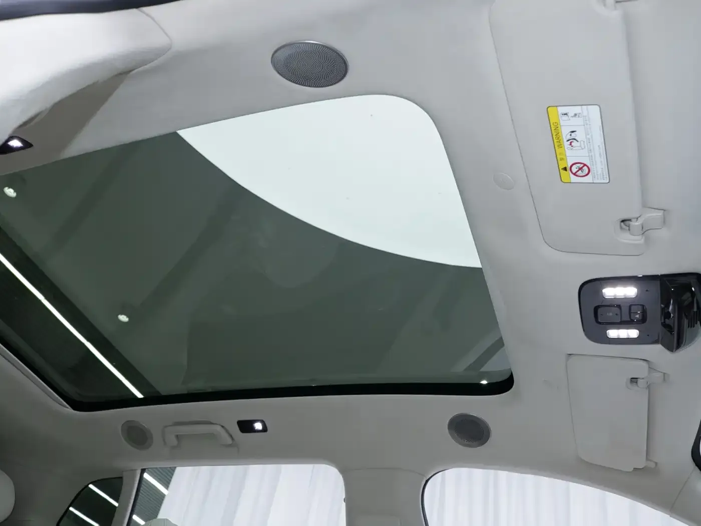 Voyah Auto Voyah Zhiyin 2025 Base — Фото автомобиля 17
