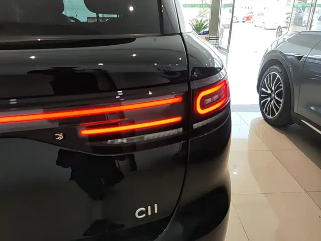 Leapmotor C11 — Фото автомобиля 7