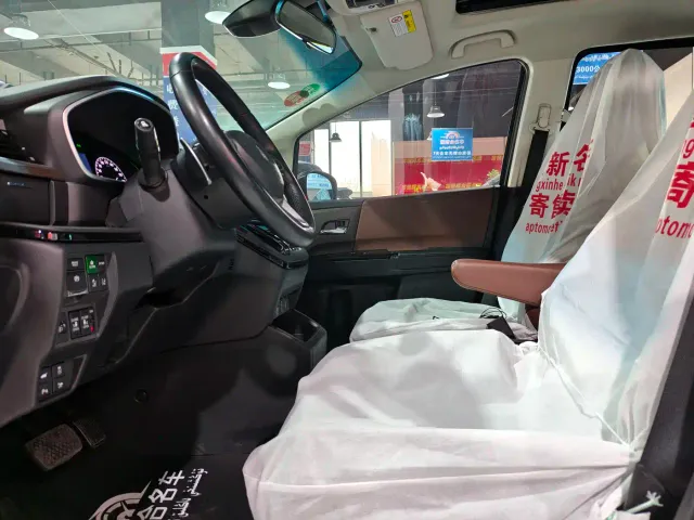 Honda Odyssey — Фото автомобиля 4