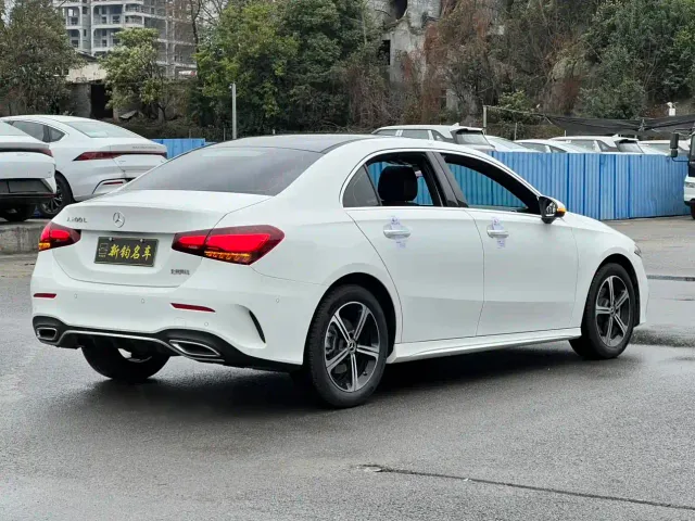 Mercedes-Benz A-Class — Фото автомобиля 15