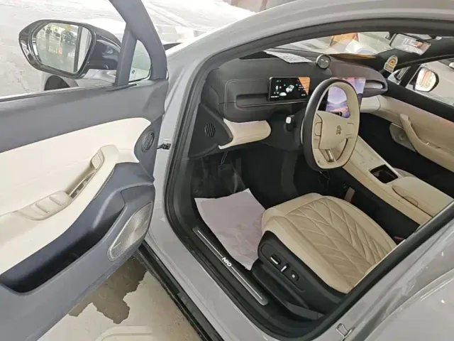Nio EC6 — Фото автомобиля 11