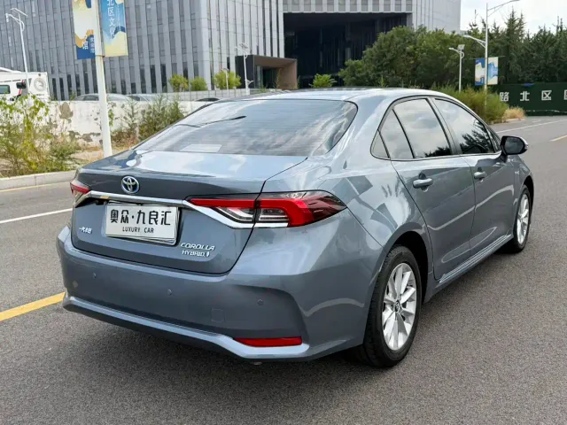 Toyota Corolla — Фото автомобиля 6