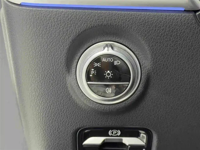 Mercedes-Benz C-Class — Фото автомобиля 15