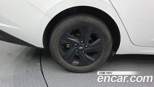 Hyundai AVANTE Avante (CN7) — Фото автомобиля 5
