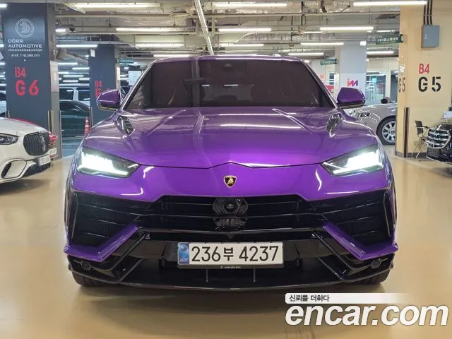 Lamborghini Urus — Фото автомобиля 4
