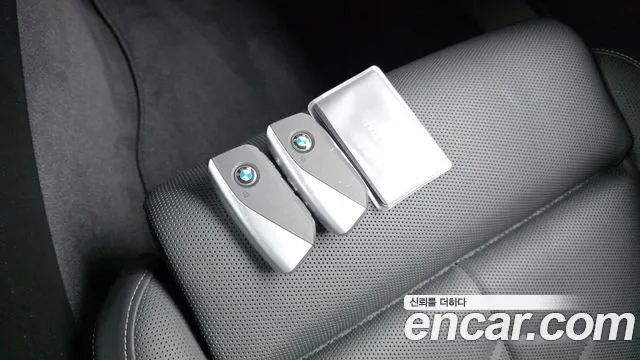 BMW i5 — Фото автомобиля 16