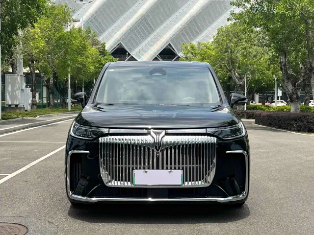 Voyah Dreamer — Фото автомобиля 2