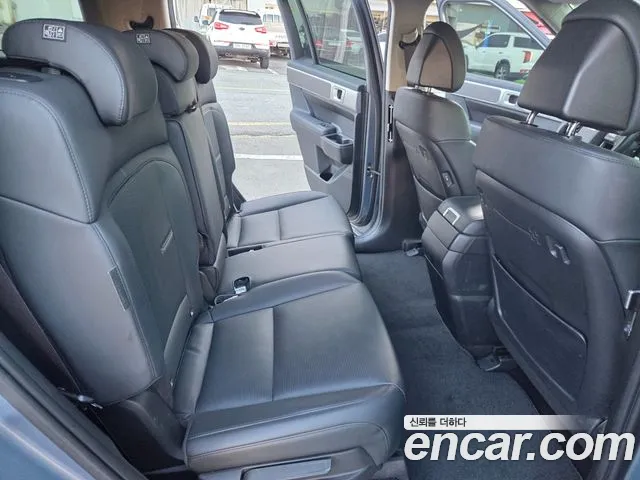 Hyundai Santa Fe — Фото автомобиля 18