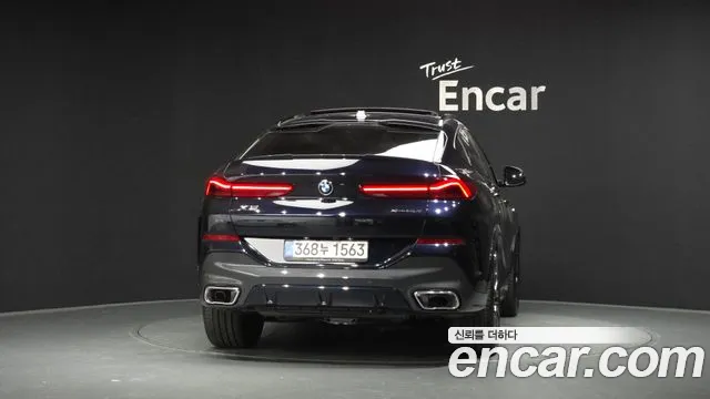 BMW X6 xDrive40i M Sport — Фото автомобиля 4