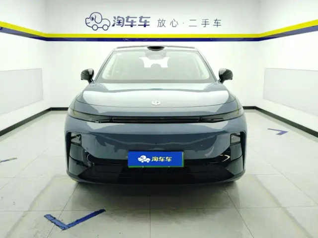 Leapmotor B10 — Фото автомобиля 2