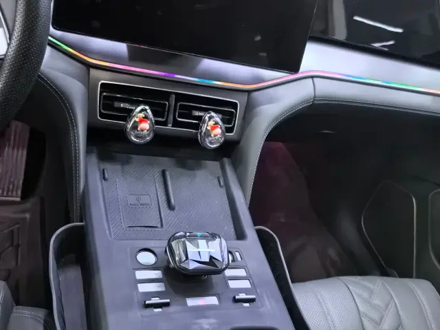 BYD Song L DM-i — Фото автомобиля 8