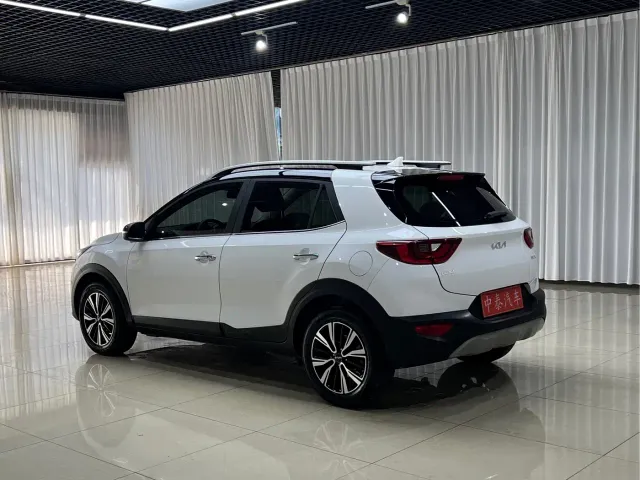 Kia KX1 — Фото автомобиля 4