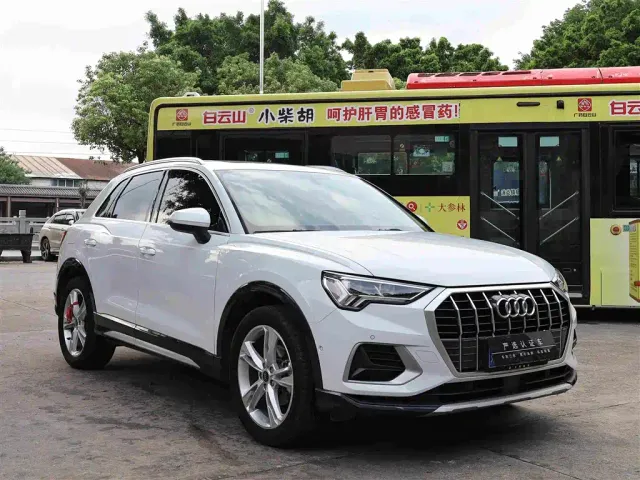Audi Q3 — Фото автомобиля 3