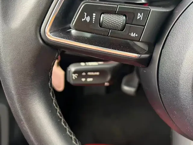 Porsche Macan — Фото автомобиля 13