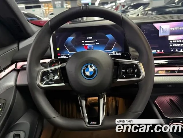 BMW 5 Series G60 — Фото автомобиля 8