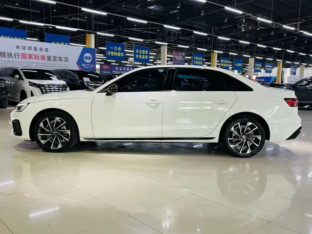 Audi A4L — Фото автомобиля 6