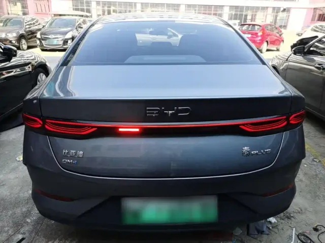 BYD Qin PLUS — Фото автомобиля 5
