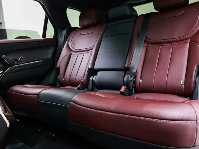 Land Rover Range Rover Sport — Фото автомобиля 12