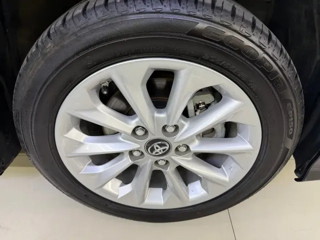Toyota Corolla — Фото автомобиля 12
