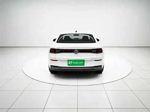 Volkswagen Lamando — Фото автомобиля 2