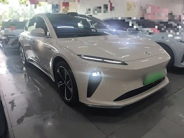 Nio ET5 Touring — Фото автомобиля 3