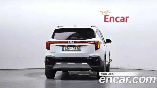 Kia Seltos Новый Seltos Бензин 2.0 2WD — Фото автомобиля 4
