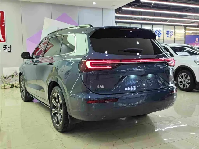 Aito M7 — Фото автомобиля 7