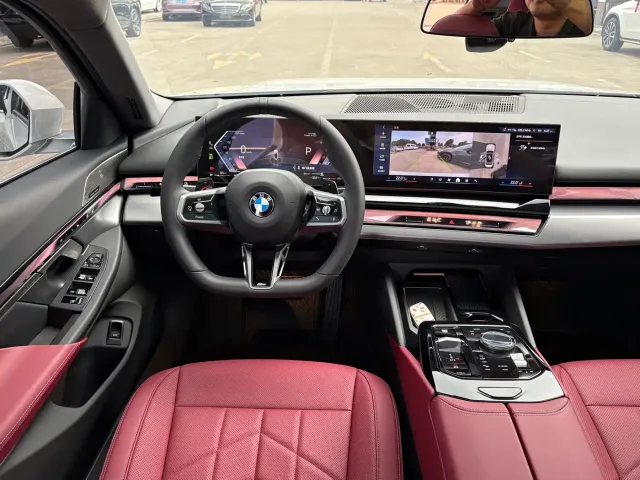 BMW 5 Series — Фото автомобиля 6