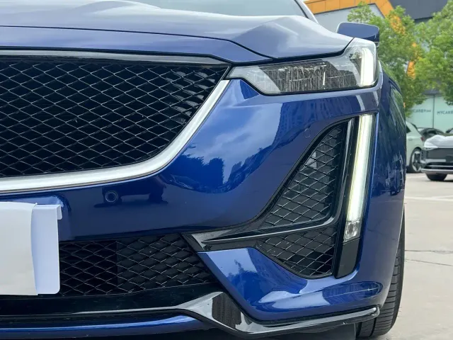 Cadillac CT5 — Фото автомобиля 4