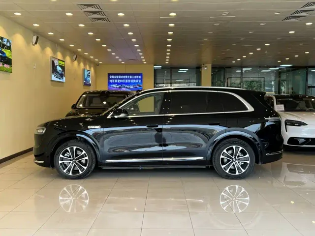 Aito M7 — Фото автомобиля 4