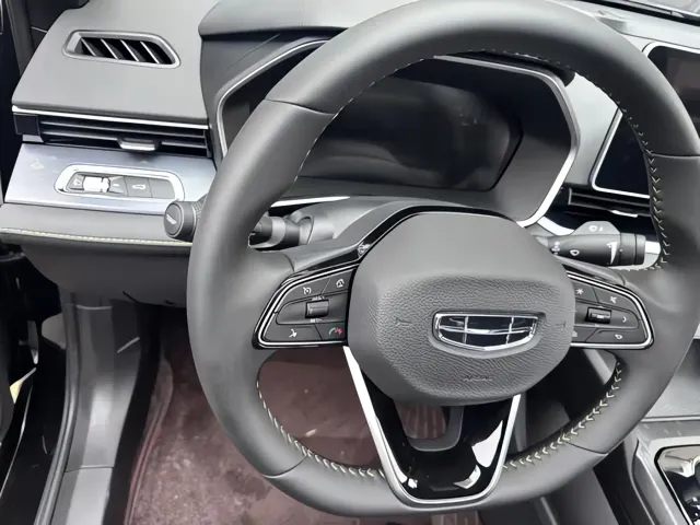 Geely Xingrui — Фото автомобиля 14