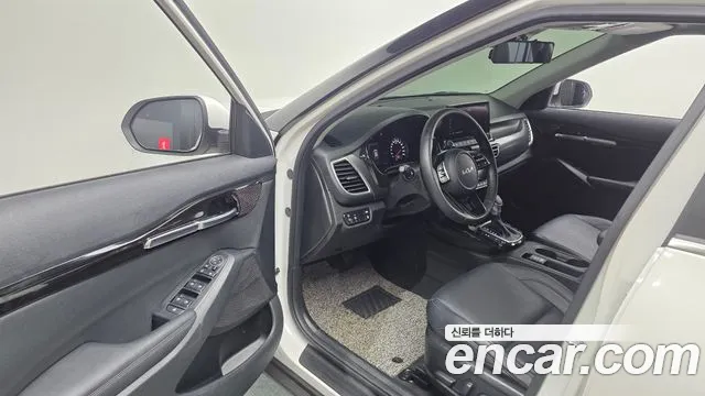 Kia Seltos Seltos Бензин 1.6 турбо 2WD — Фото автомобиля 10